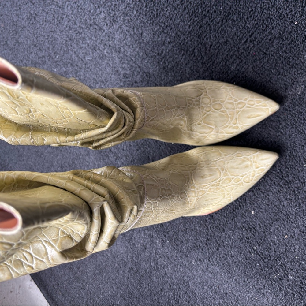 Schultz Elegant Croc-Embossed Women's Boots 4in boot